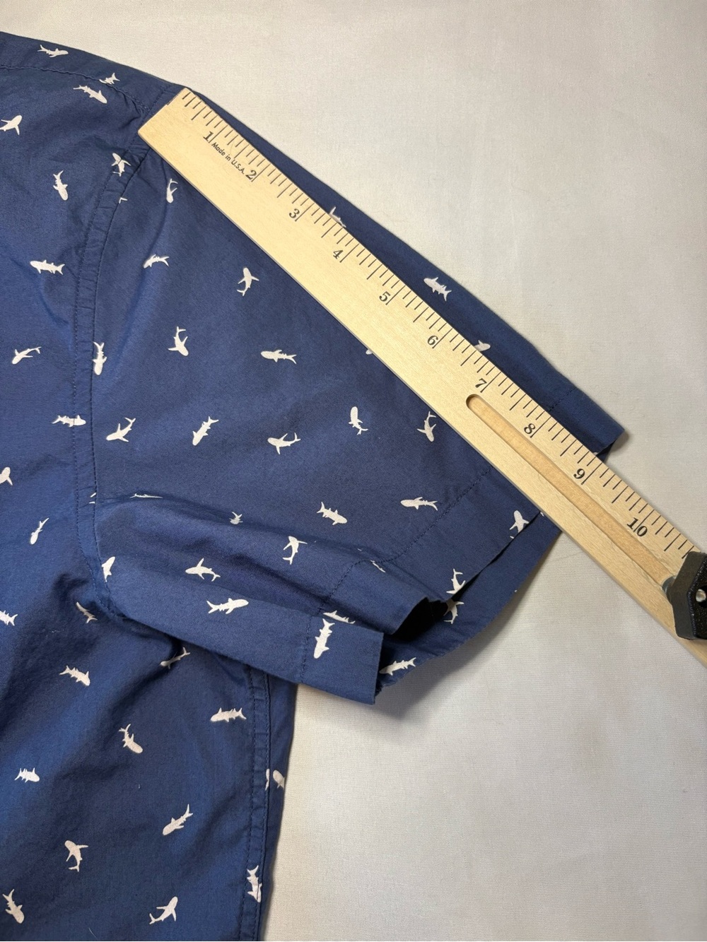 American Eagle Outfitters Navy Short-Sleeve Button-Up- White Micro Shark Print - Picture 5 of 10